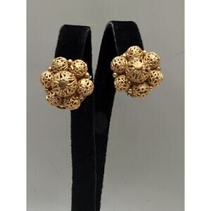 Napier Gold Tone Filigree Cluster Clip Earrings Pat Pending